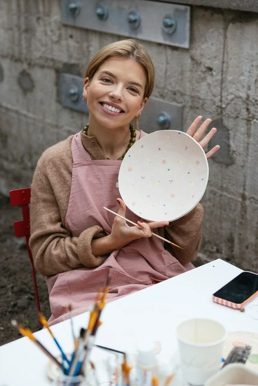 Hotová dekorovaná misa